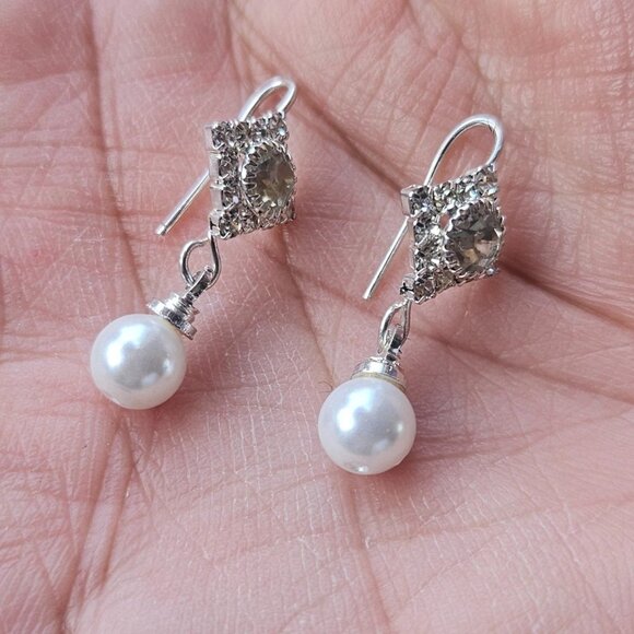 Women Earrings Silver Tone Small Faux Pearl Drop Down Fashion Jewelry New - Picture 9 of 12